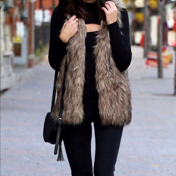 FAUX FUR VEST - Picture 2 of 8